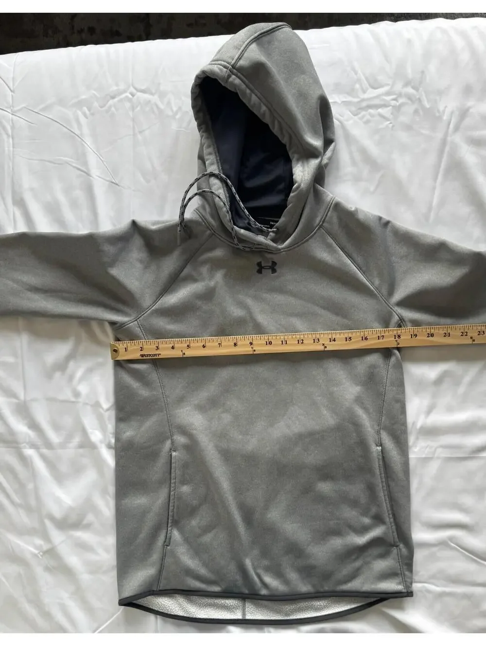 Under Armour ColdGear Hoodie Men’s Small Gray Loose Fit Pullover Athletic Sweats